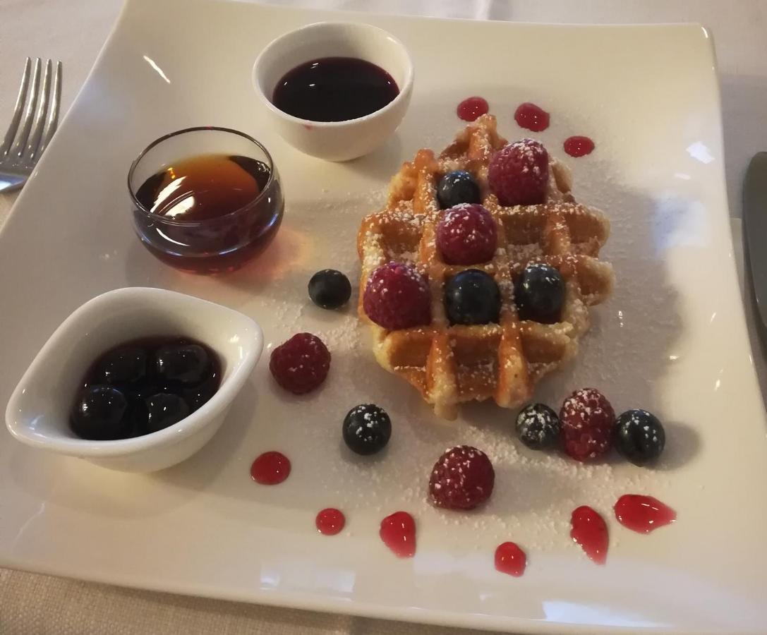 Ca' Delle Rose Hotel Castelfranco Veneto Bagian luar foto