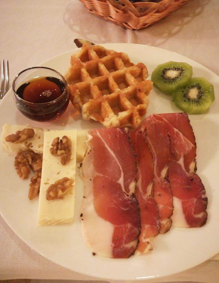 Ca' Delle Rose Hotel Castelfranco Veneto Bagian luar foto