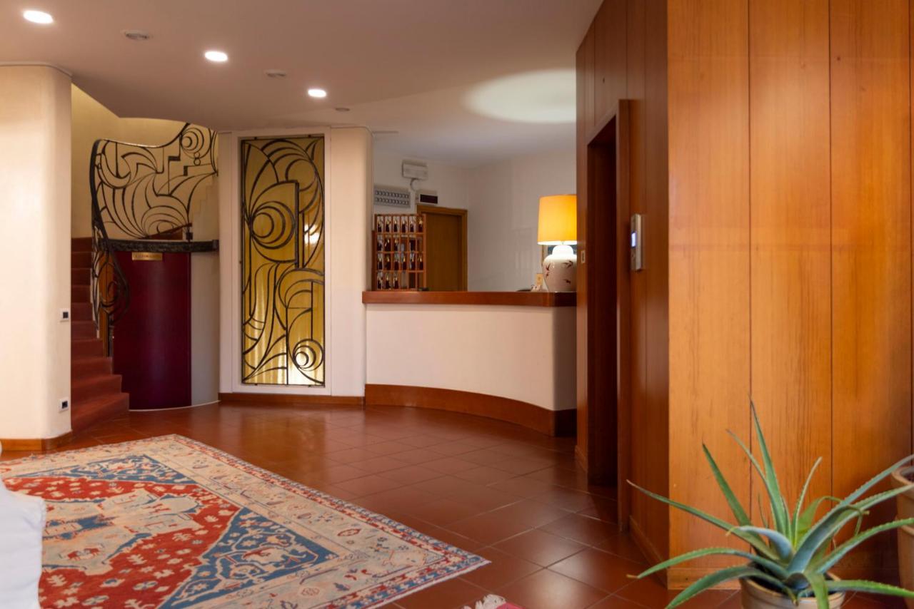 Ca' Delle Rose Hotel Castelfranco Veneto Bagian luar foto